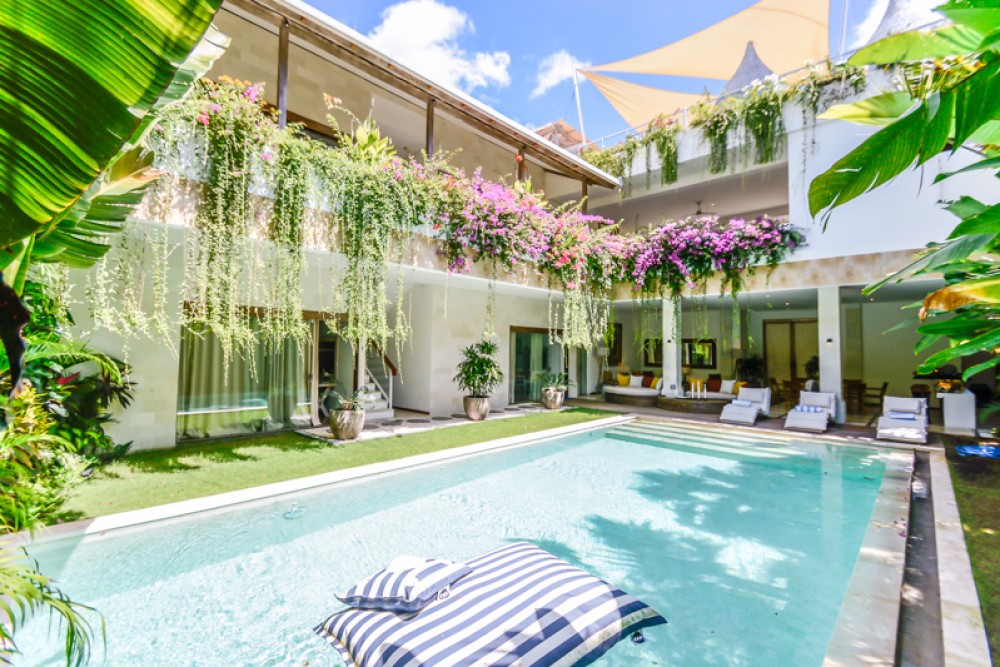 villa with luxury pool