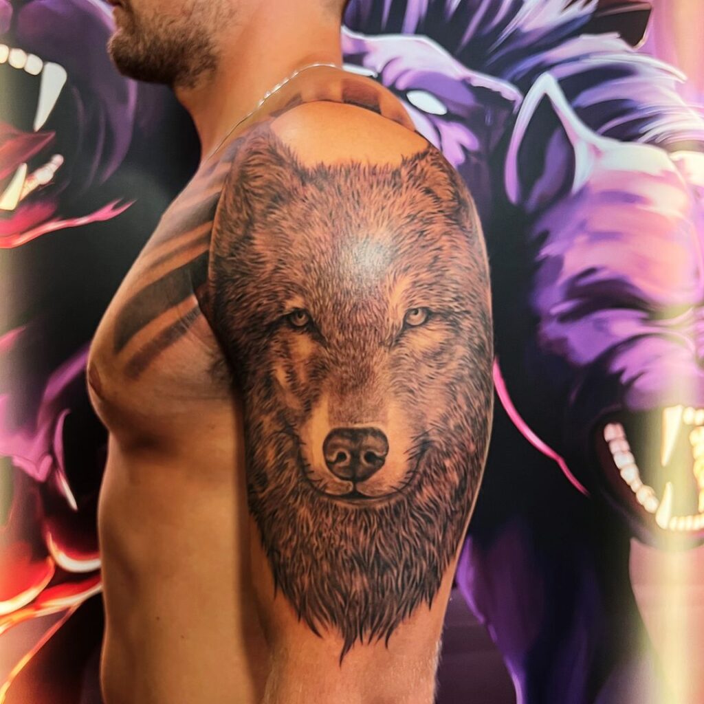 An impressive wolf sleeve by talented tattoo artist Bali